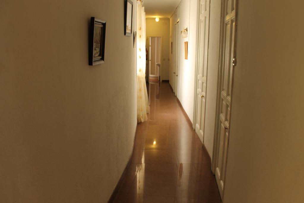 Hostal Graciela Madri Exterior foto